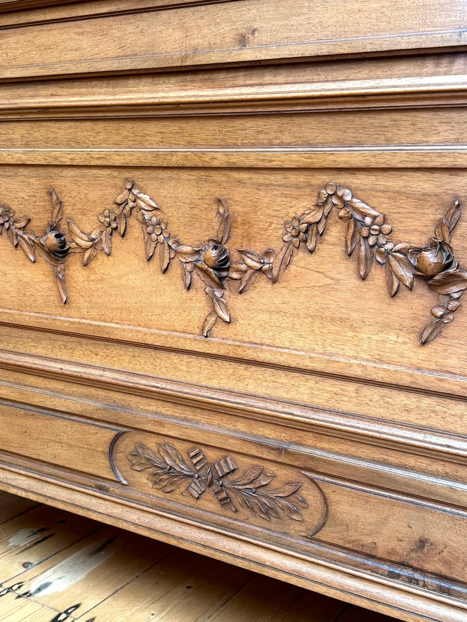 Antique French Flower Garland Double Bed