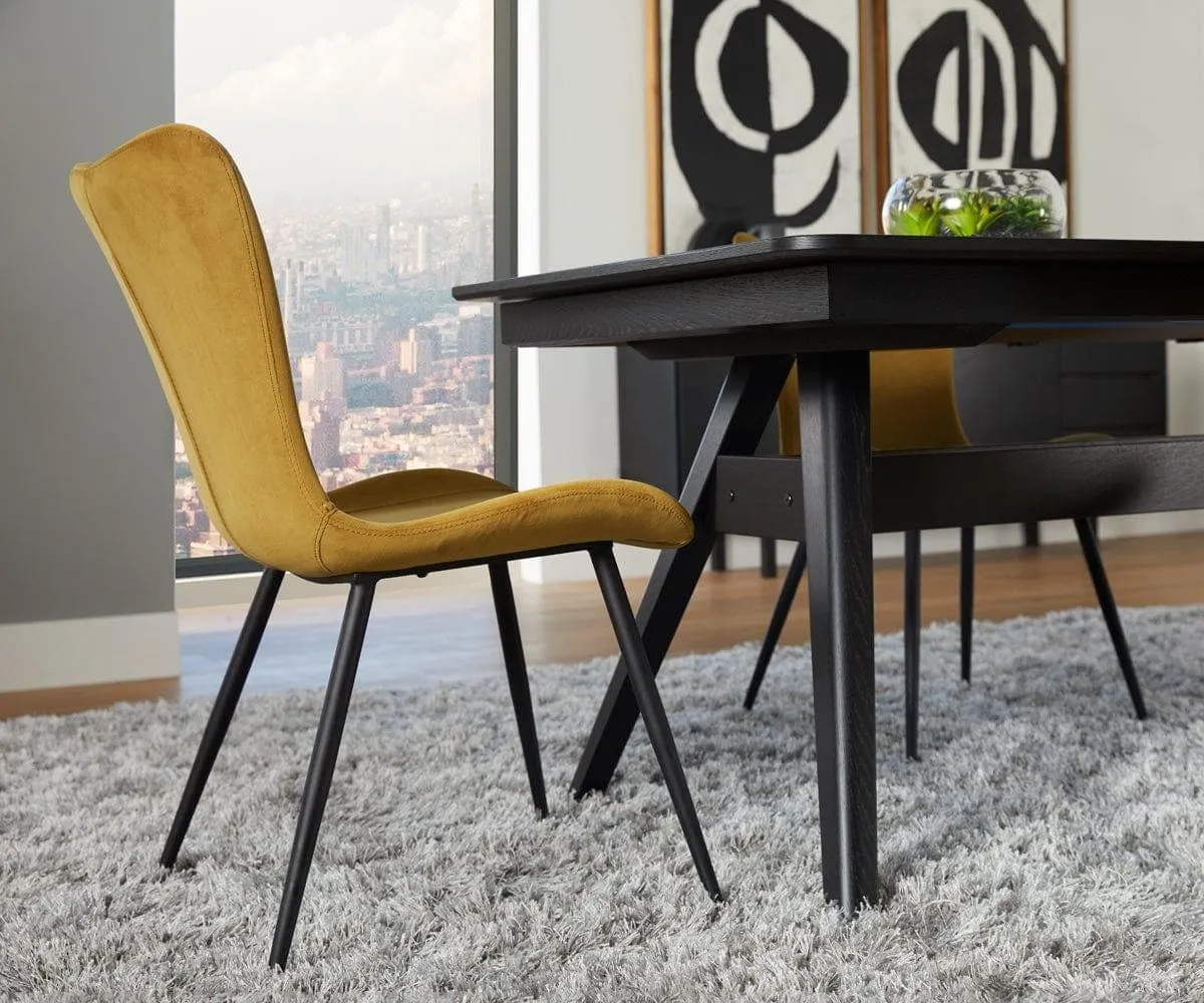 Hornbaek Extension Dining Table