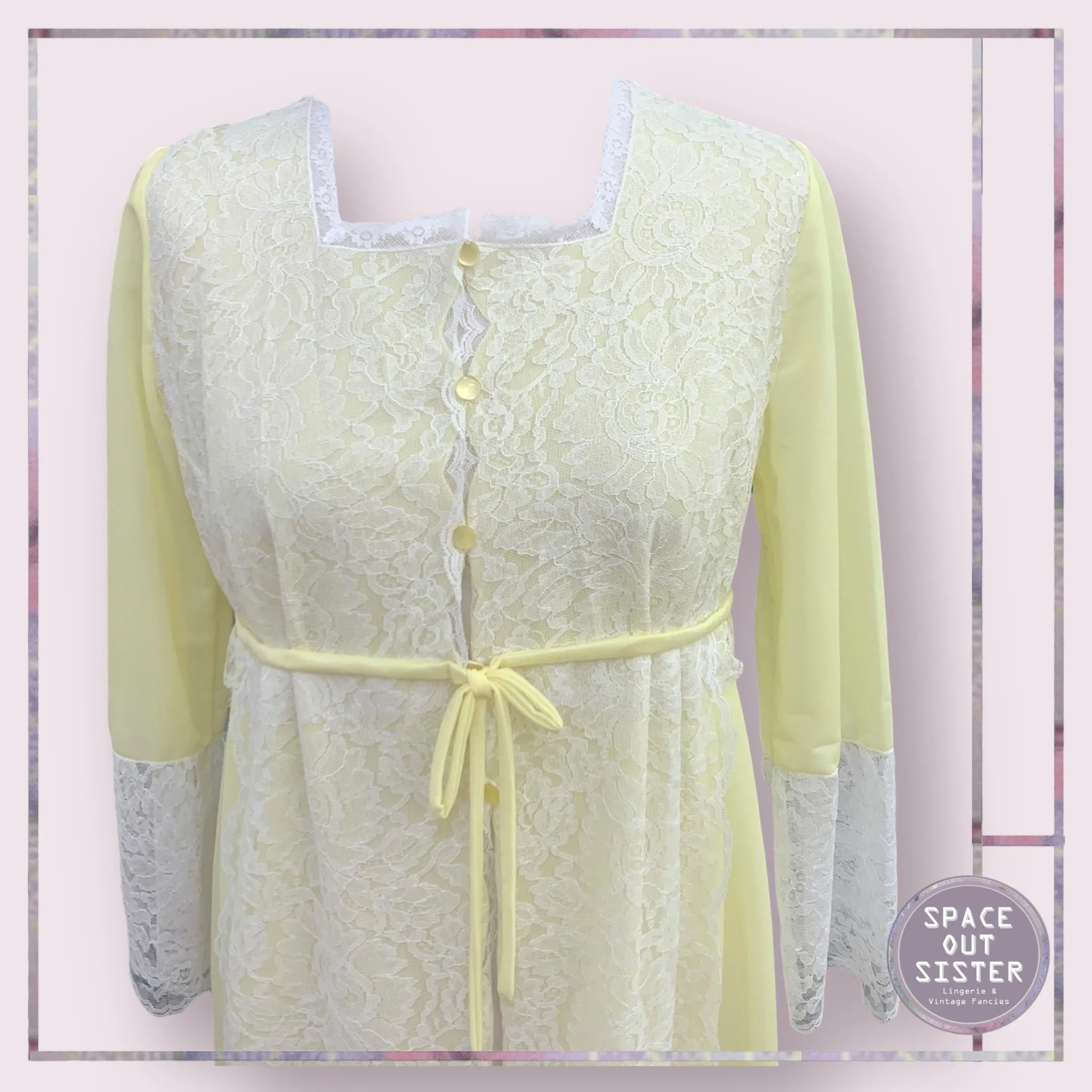Vintage Lemon & Lace Robe